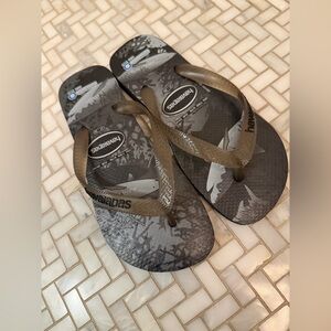 Havaianas Black and Gray Shark Flip Flops